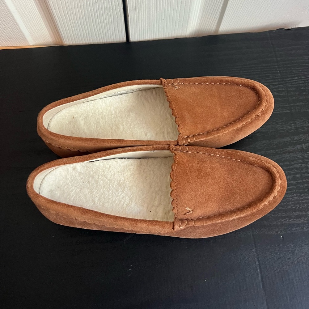 Vionic McKenzie moccasin style shoes - Picture 5 of 10